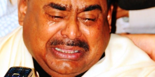 ... Teary eyed Altaf Hussein demands immediate martial law - Altaf-Hussain-480x238