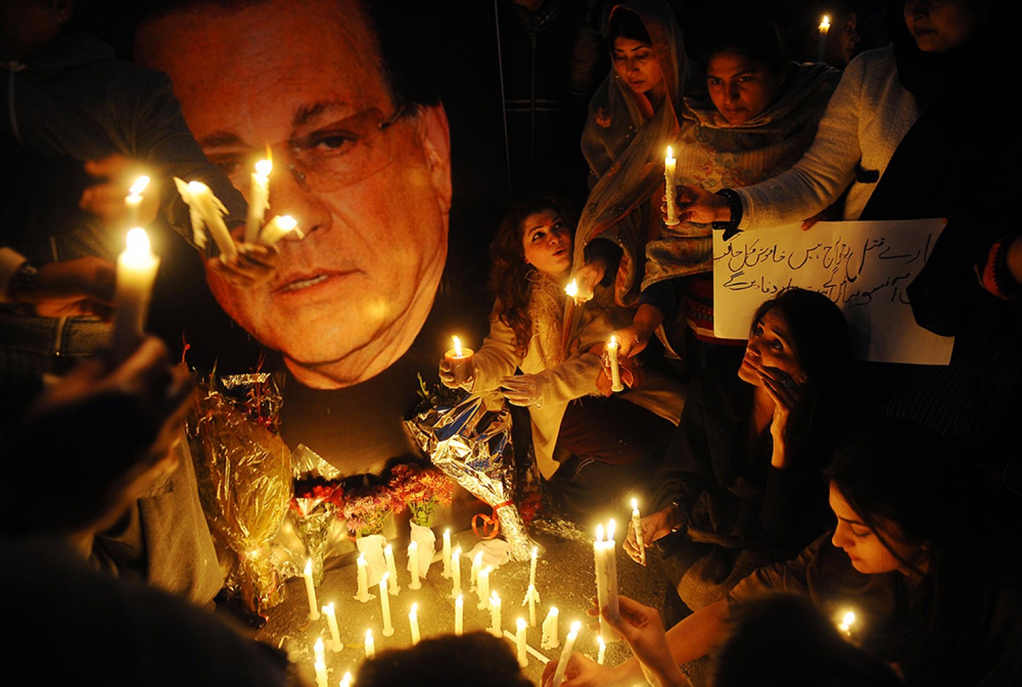 Candlelight-Vigil-on-Taseers-Death-Anniversary