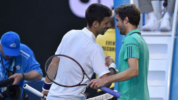 Djokovic beats Simon to reach Australian Open quarter