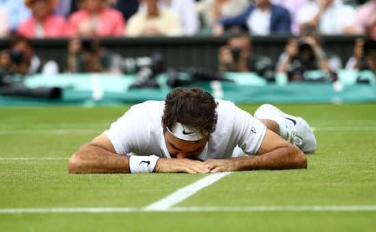 Roger lying on Central Court