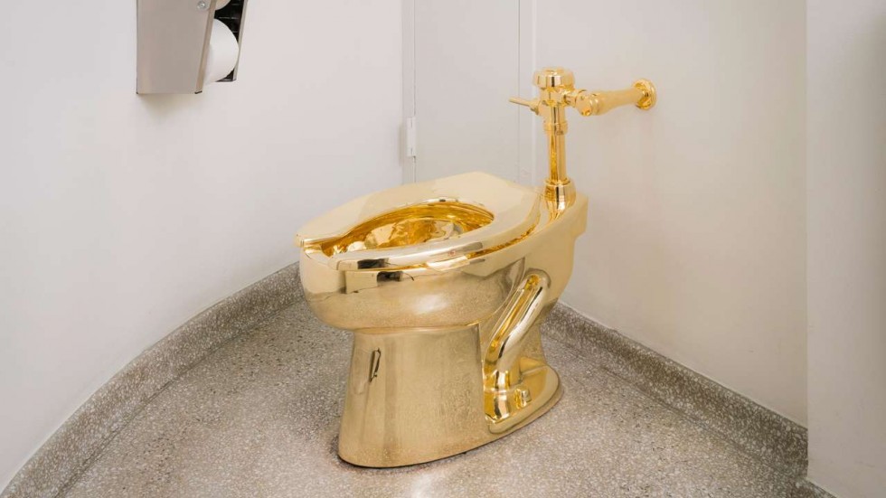 New York Gold Toilet