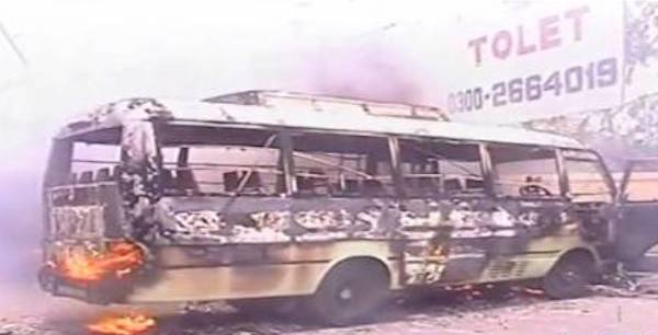 Vehicle burning Karachi
