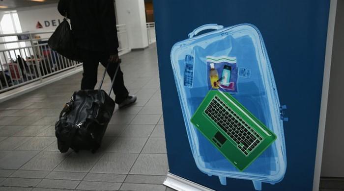 US bans laptops, tablets