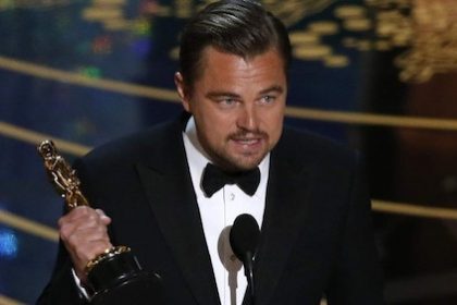 DiCaprio returns Brando Oscar