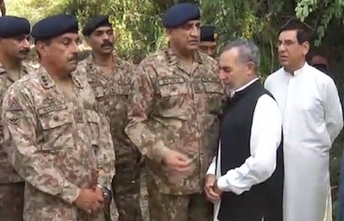 COAS with father Lt Arsalan Alam