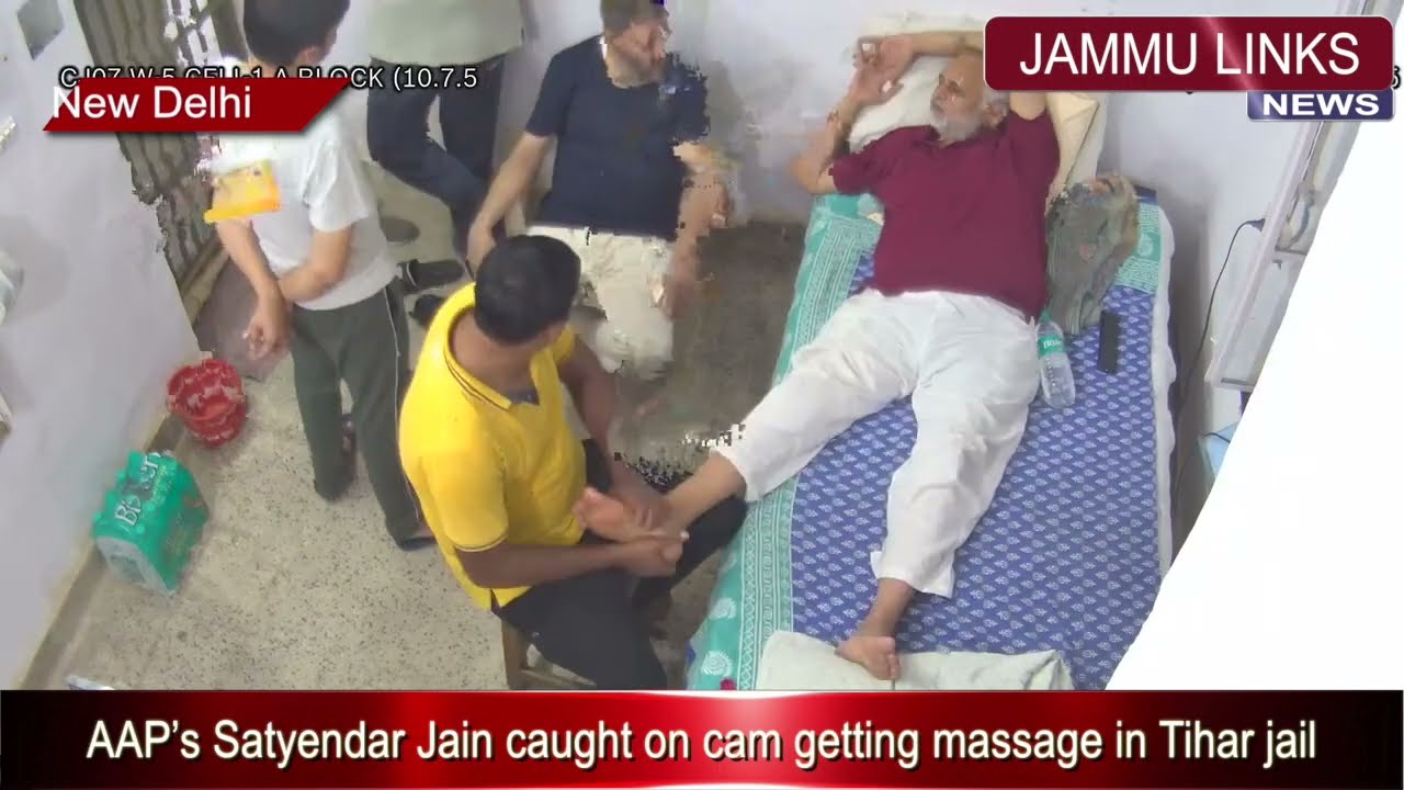 Delhi Minister massage in jail