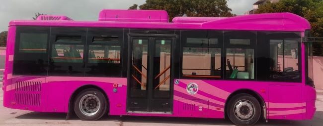Women Buss Service in Karachi
