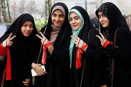Iran hijab law, Iran dress code
