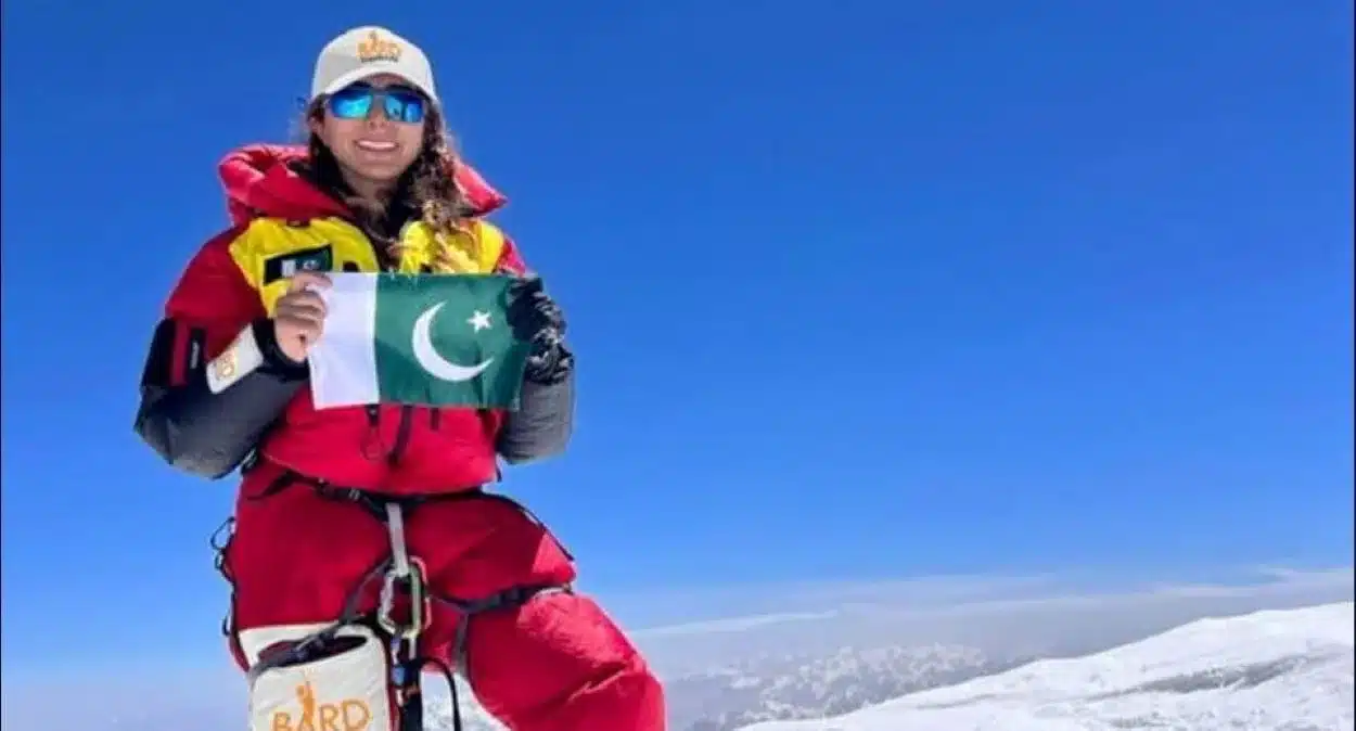 Naila Kiani, Annapurna I, Pakistani Woman, Summit Mountaineering