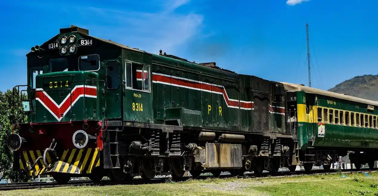 Pakistan Railway, Hazara Express