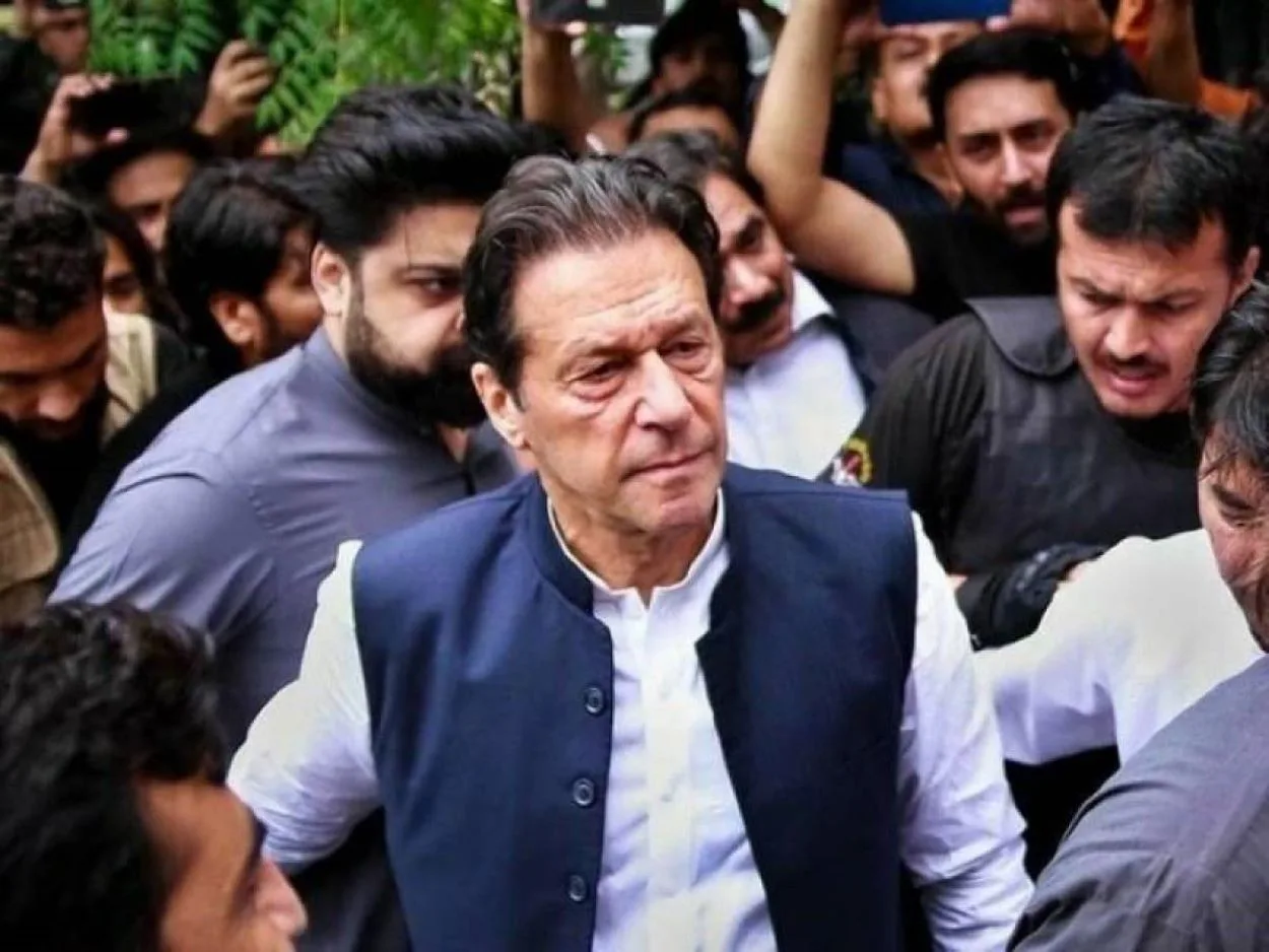 "Imran Khan", "Islamabad High Court", "Toshakhana reference", "PTI Chairman", "Legal Proceedings", "Former Prime Minister"