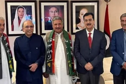 "Pakistan Peoples Party", "Southern Punjab, Asif Ali Zardari", "Pakistan Political Shift", "PTI", "PML-N"