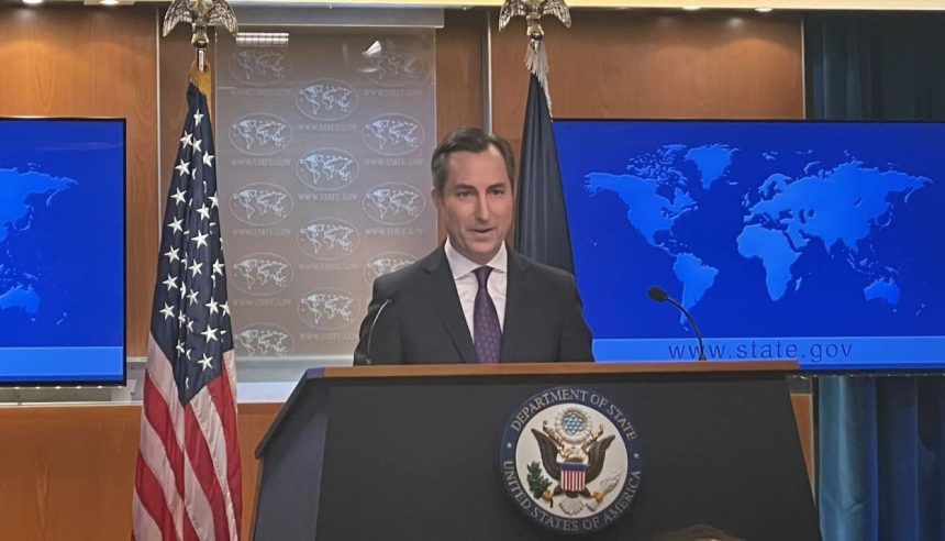 US non-intervention Pakistan government
