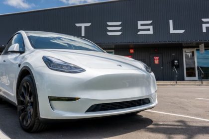 Tesla Full Self-Driving price cut