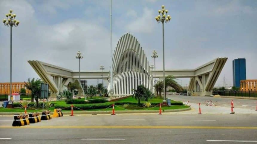 Bahria Town officials off-loaded from Saudi flight