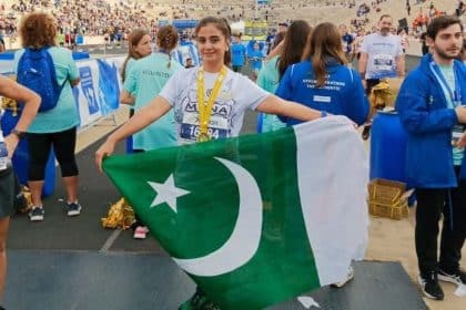 Pakistani journalist, Greece, detainment, flag waving