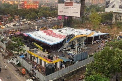 Mumbai billboard collapse