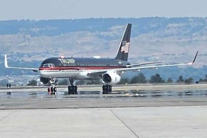 Donald Trump's Plane emergency landing