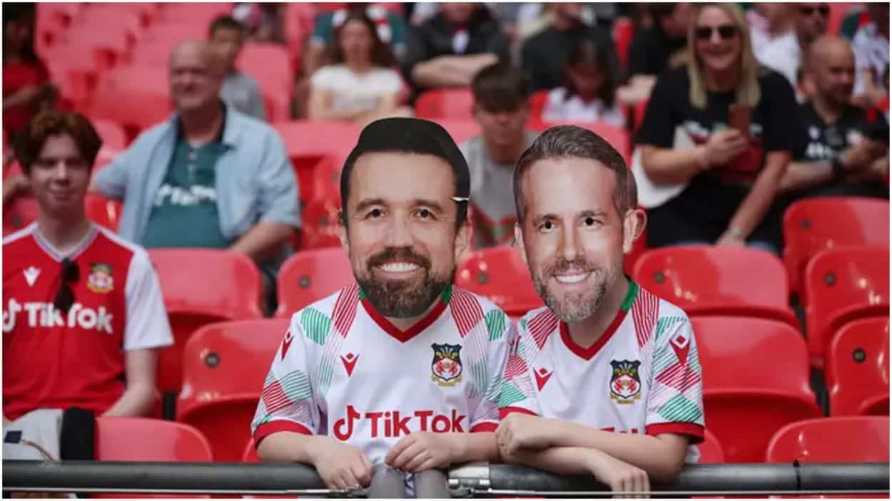 Rob McElhenney and Ryan Reynolds