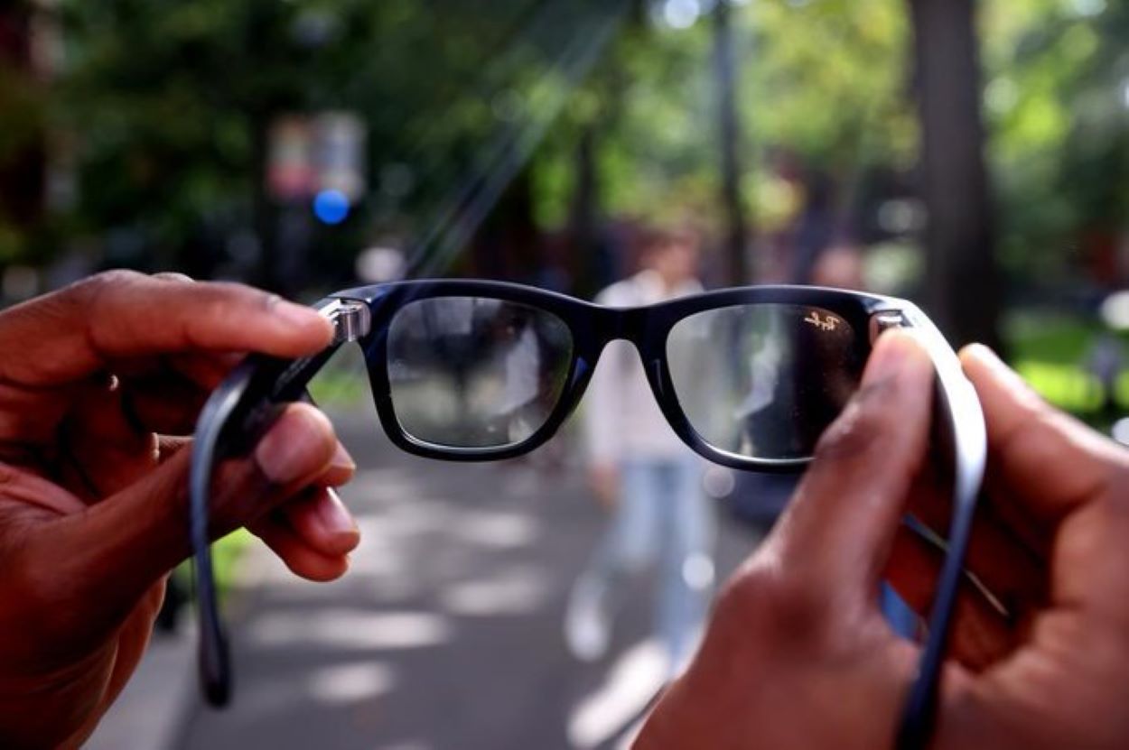 Harvard Facial Recognition Glasses