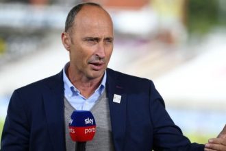 Nasser Hussain Criticise Pakistan Test Pitch