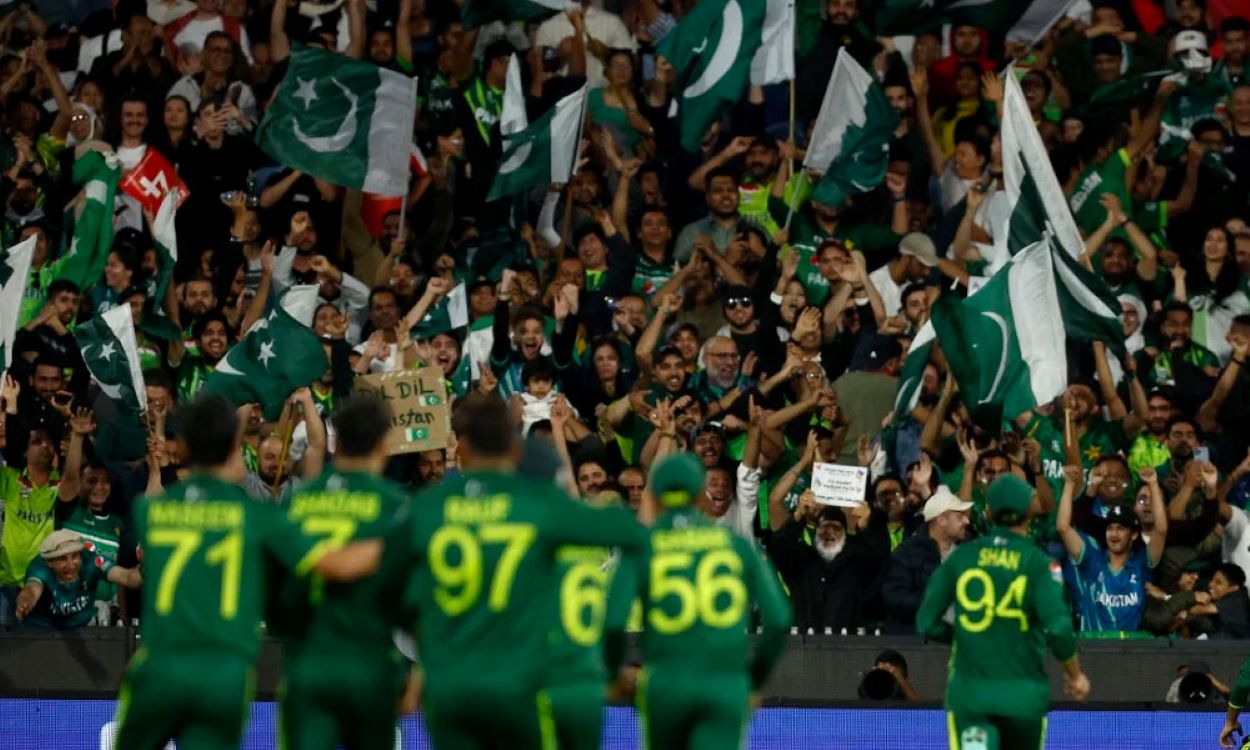 Pakistani Fan Gabba T20