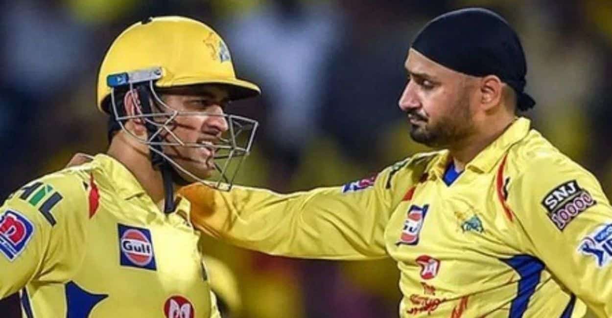 MS Dhoni and Harbhajan Rift