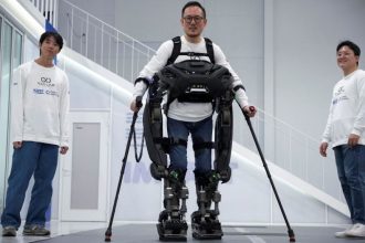 Wearable Robot Paraplegics