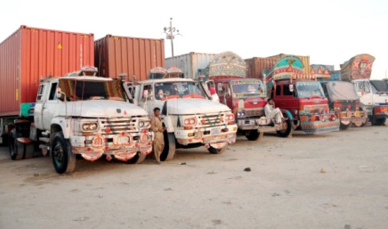 Pakistan transporters highway threat