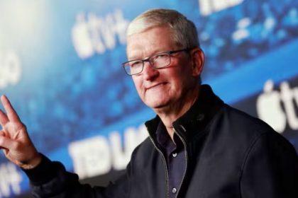 Apple CEO Tim Cook Pay Raise