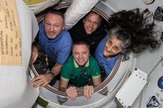 ISS Astronauts Return