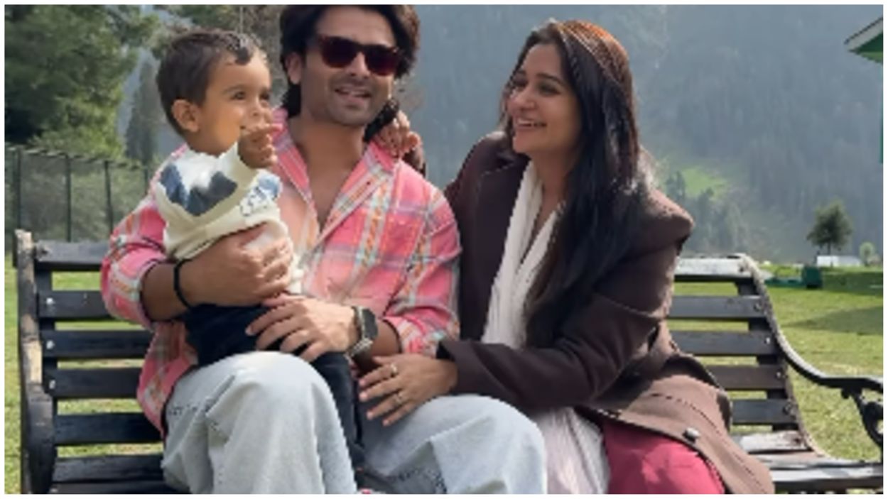 Shoaib Ibrahim and Dipika Kakar in Kashmir
