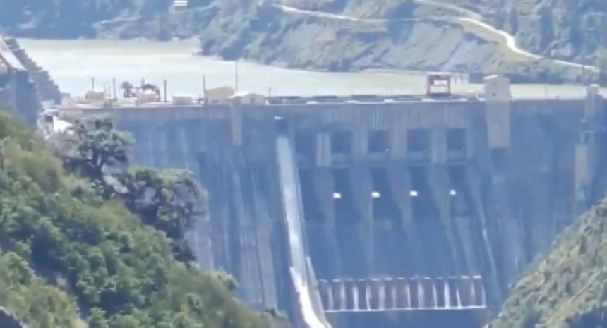 India Halts Chenab Water Flow via Baglihar Dam, into Pakistan