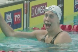 Gretchen Walsh Breaks 100m Butterfly World Record
