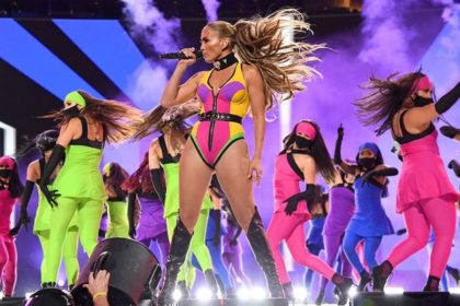 Jennifer Lopez Injury 2025