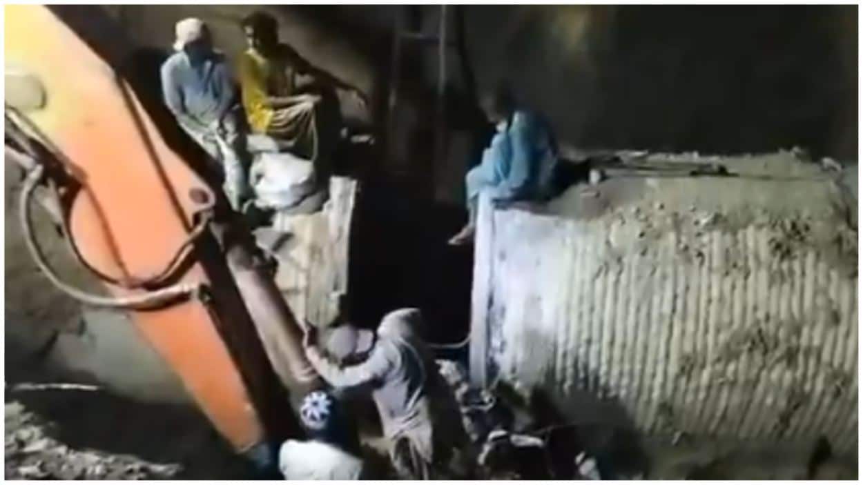 Karachi Water Pipeline Repair
