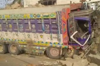 Karachi dumper truck crash