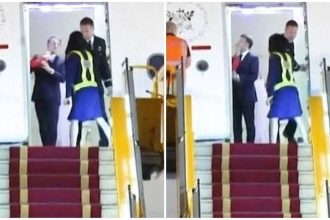 Macron Brigitte shove
