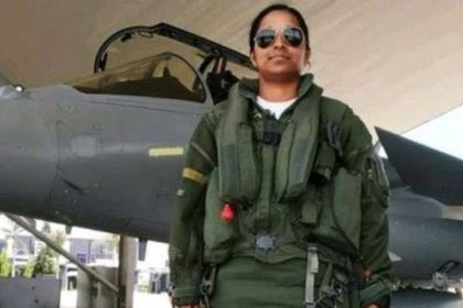 Indian Female Pilot Shivangi Singh
