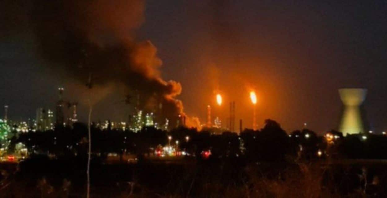 Iranian missiles striking Israel,