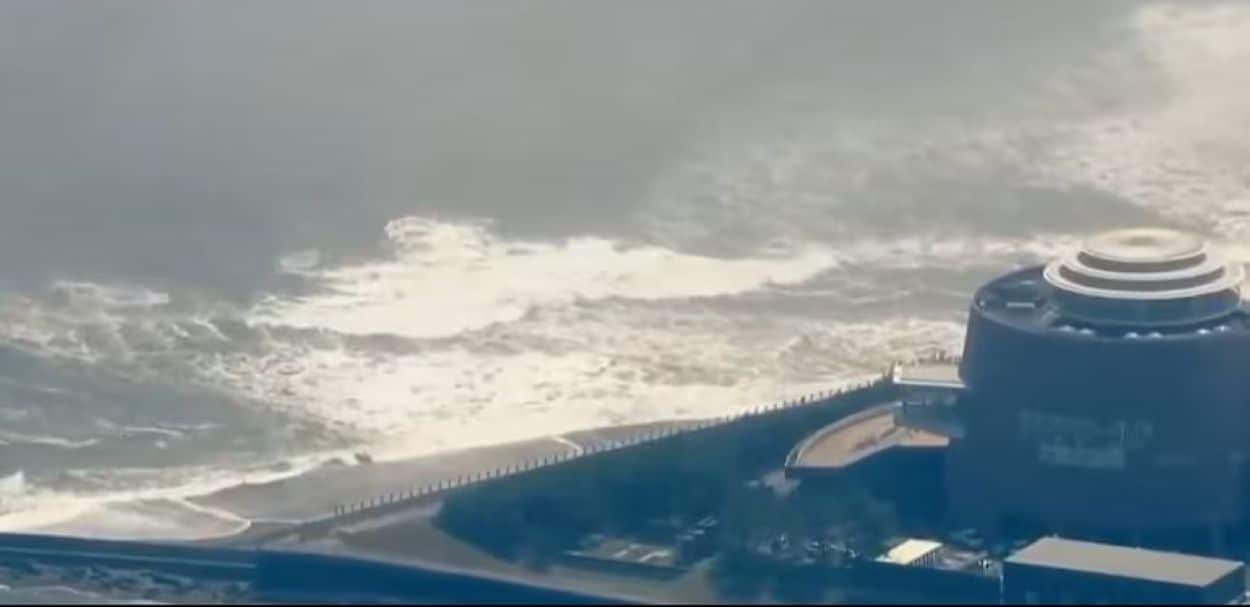 Hokkaido Tsunami Waves