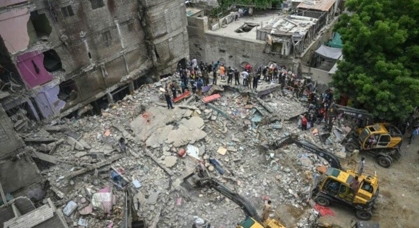 Karachi Lyari Building Collapse 2025