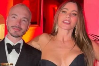 Sofía Vergara J Balvin bathtub photo