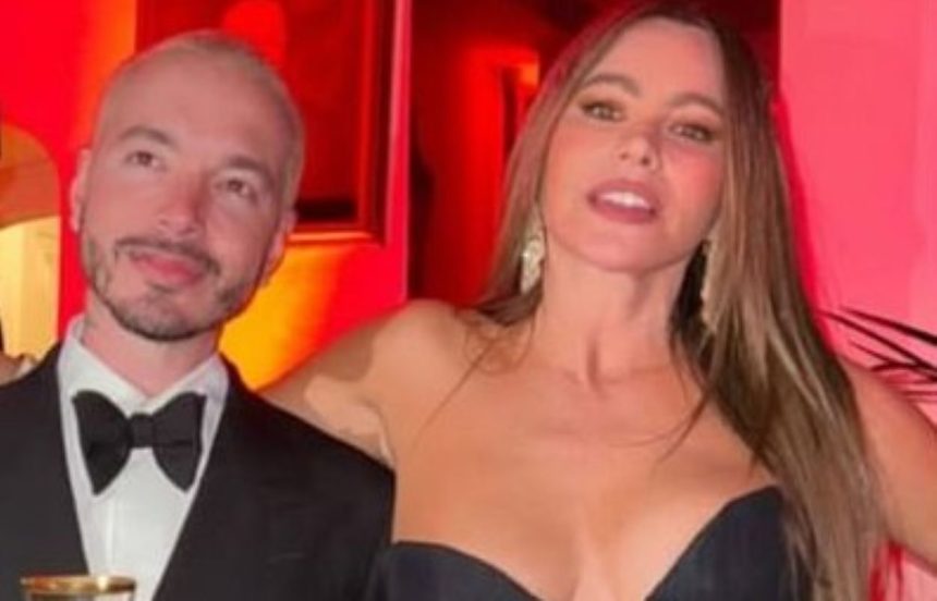 Sofía Vergara J Balvin bathtub photo