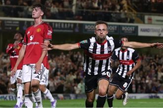 Grimsby Town Manchester United