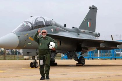 Modi India Tejas fighter Jet