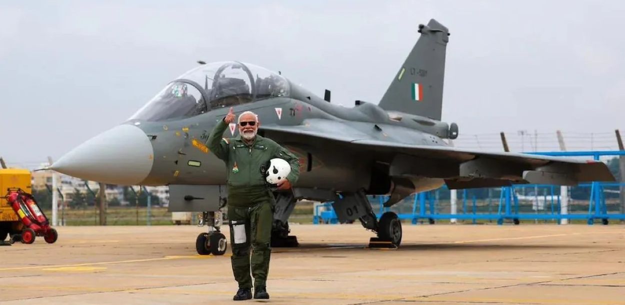 Modi India Tejas fighter Jet