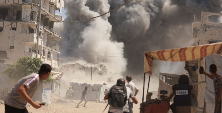 Israel Destroys Gaza Buildings