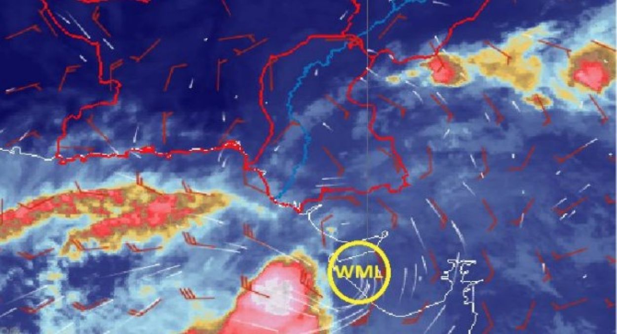 Pakistan cyclone warning