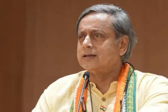 Shashi Tharoor Asia Cup handshake